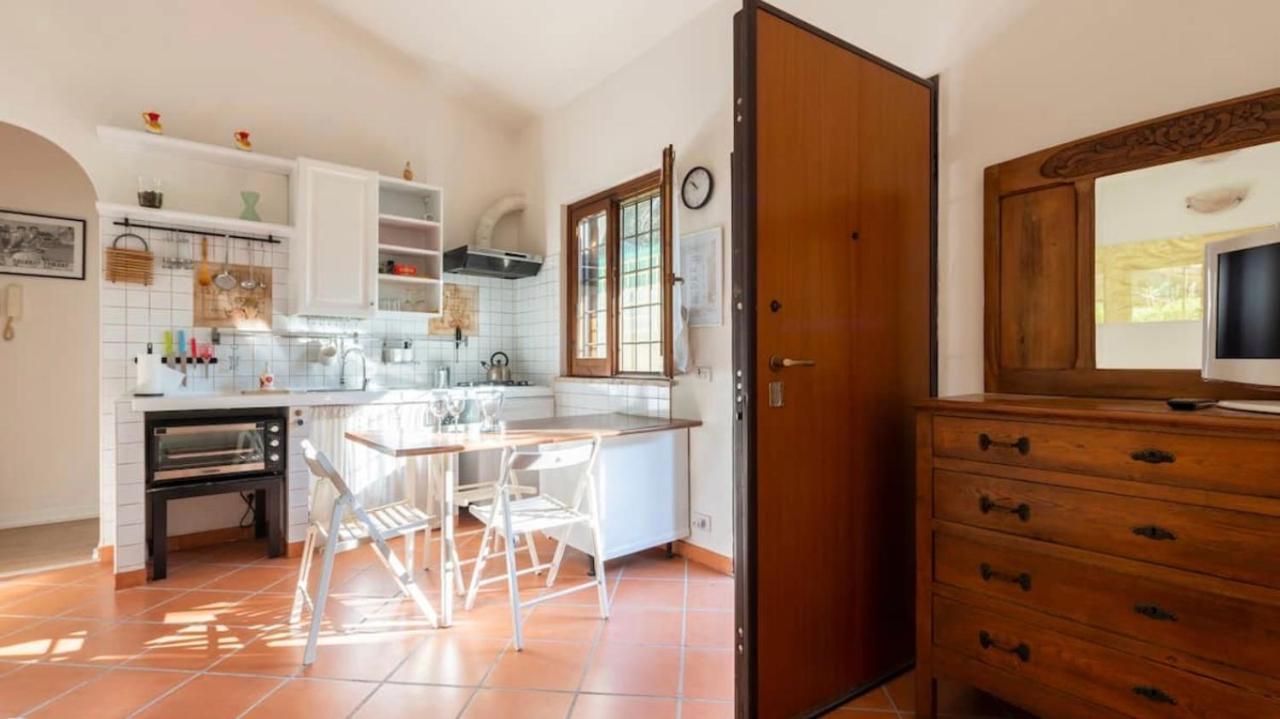 Independent House With Private Patio In Rome Roma Exterior foto